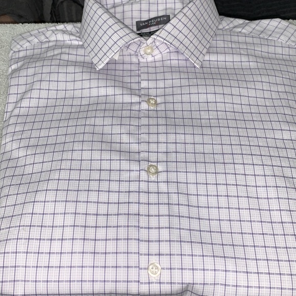 Van Heusen Dress Shirt. Size 17 34/35. - Picture 5 of 8